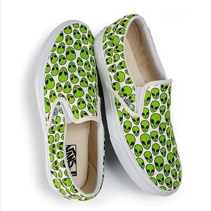 Custom Alien Slip on Canvas Vans, Size US WOMEN 7.5